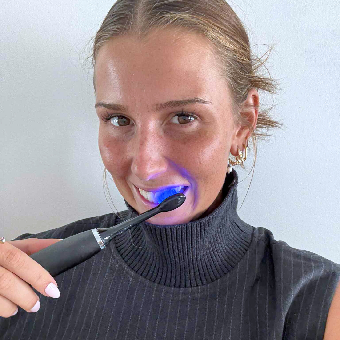 Lumi LED Sonic Brush - English version